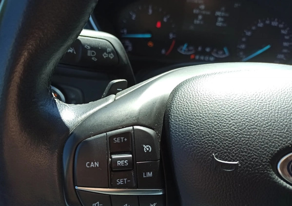 Ford Focus cena 44900 przebieg: 174000, rok produkcji 2019 z Dzierżoniów małe 137